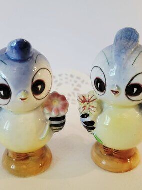Vintage ENESCO Salt and Pepper Shakers, Anthropomorphic Bluebirds Made in Japan